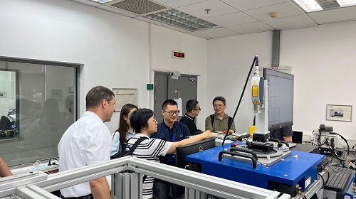 上海市計量測試技術研究院門戶網站 院所動態(tài) 我院與江蘇省院及國際知名企業(yè)開展振動校準技術交流